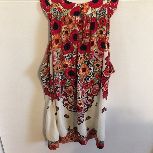 Adorable Rampage summer top - Picture 2 of 6